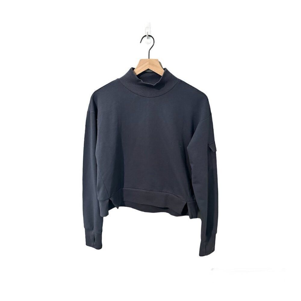 All in Motion NWT Blue Mock Neck Top Size XS